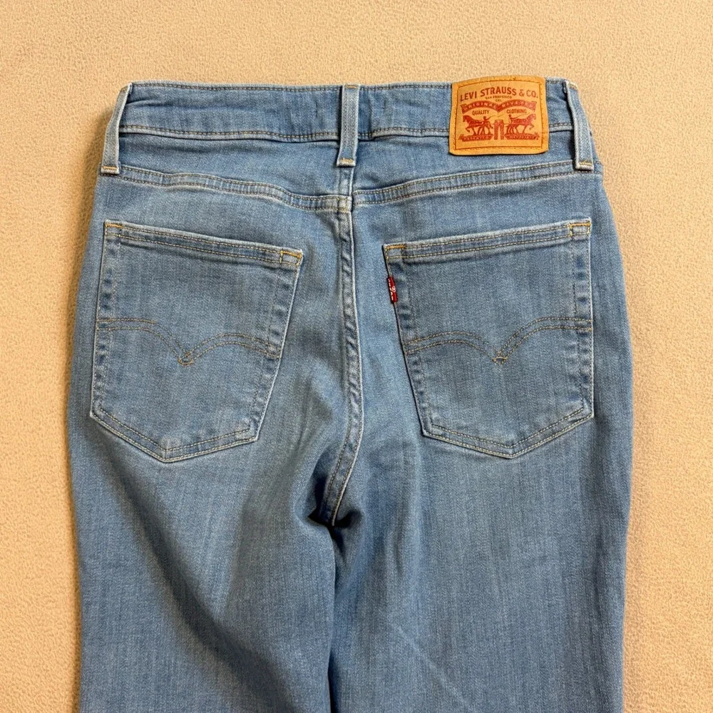 Levis 725 High Rise Bootcut Jeans Women Sz 29  Inseam 30 Medium Wash Blue Denim - Picture 5 of 12